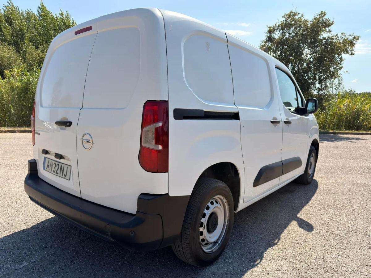 opel-combo-2022-diesel-1499cc