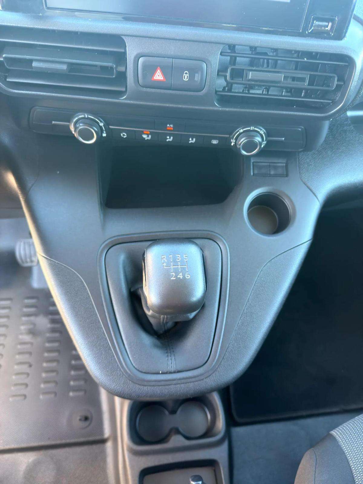 fiat-doblo-2023-diesel-1499cc