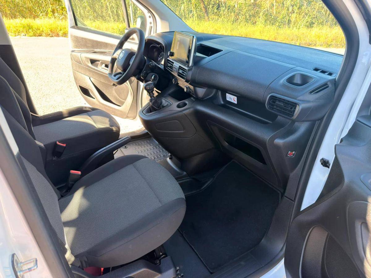 fiat-doblo-2023-diesel-1499cc