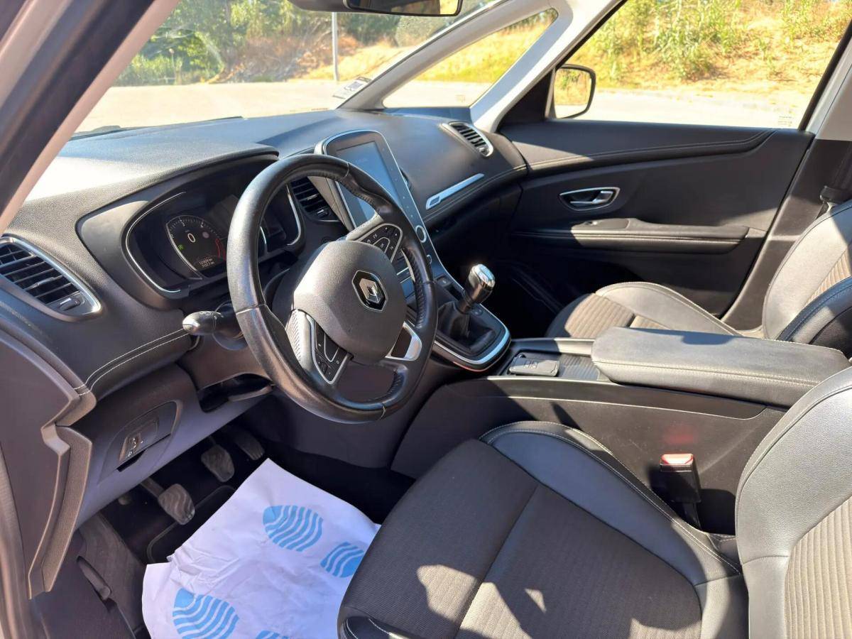 renault-grand-scenic-2017-diesel-1598cc
