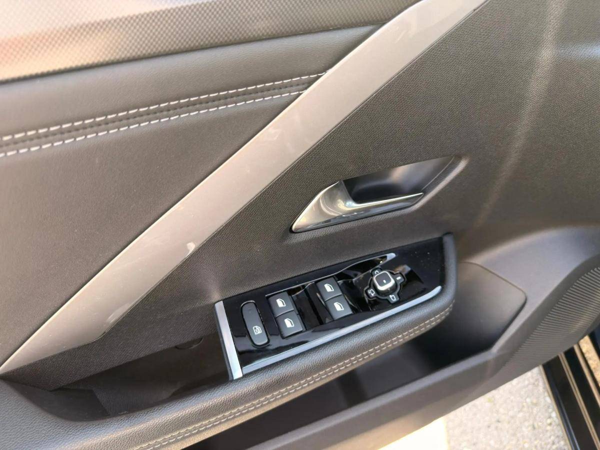opel-astra-sport-tourer-2024-gasolina-1199cc