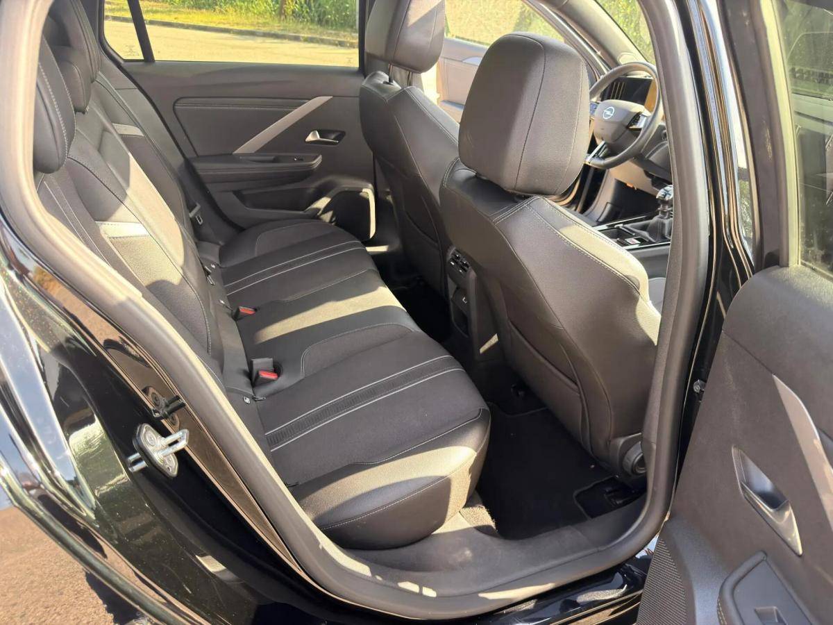 opel-astra-sport-tourer-2024-gasolina-1199cc