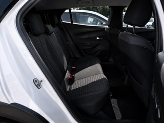 peugeot-2008-2022-gasolina-1199cc