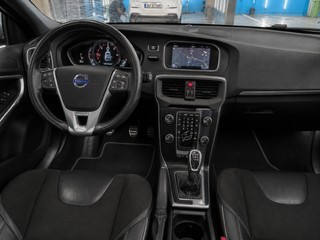 volvo-v40-2013-diesel-1560cc