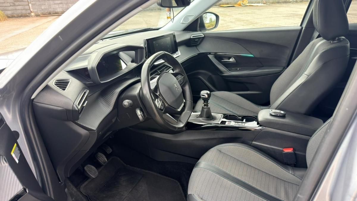 peugeot-2008-2021-gasolina-1199cc