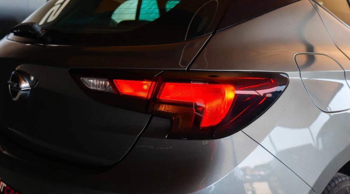 opel-astra-2019-diesel-1598cc