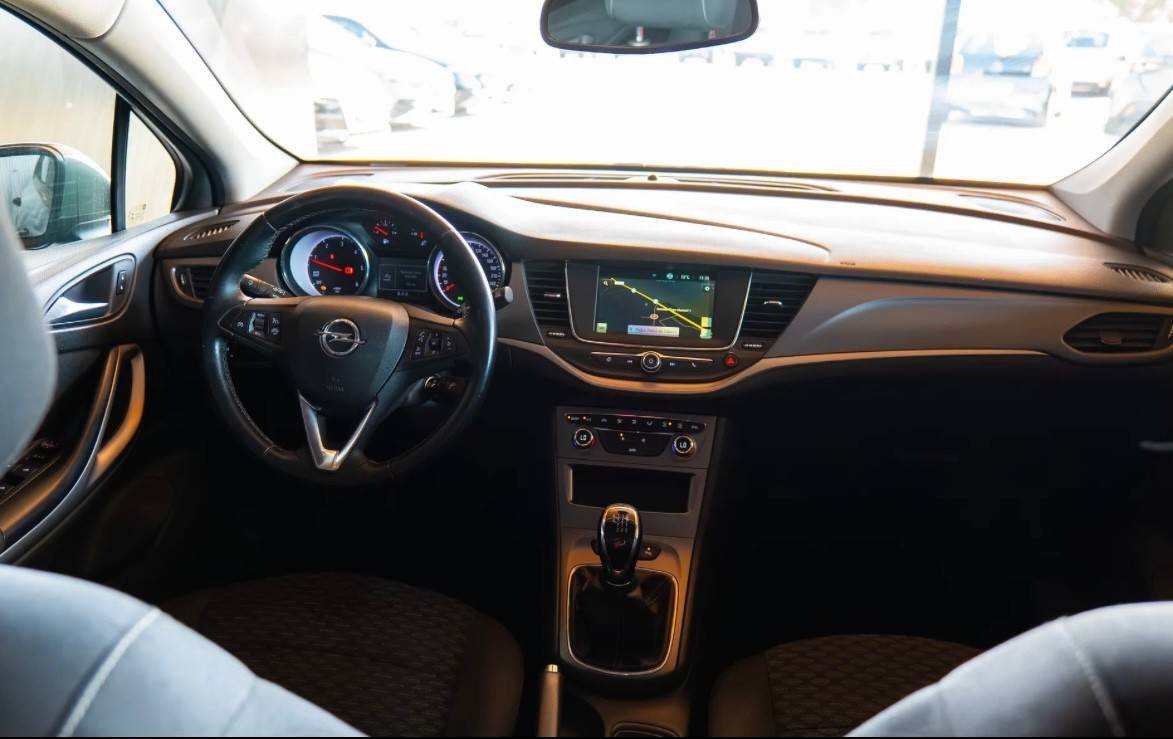 opel-astra-2019-diesel-1598cc