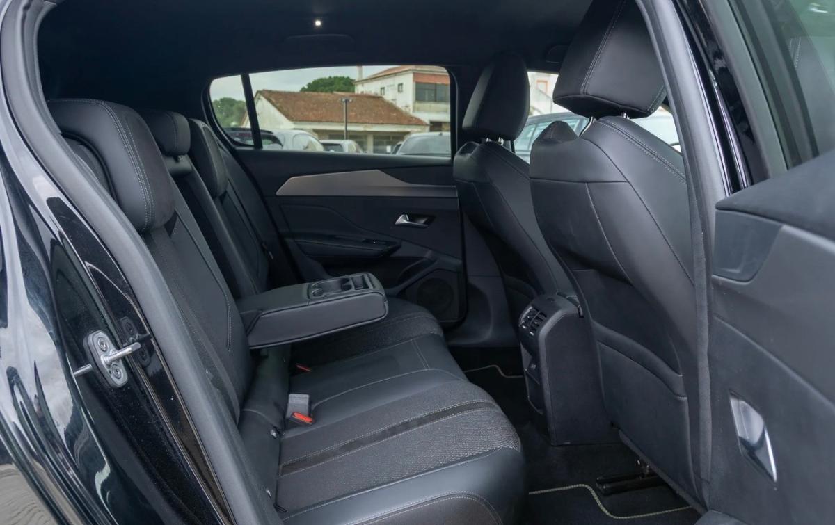 peugeot-308-2024-hibrido-a-gasolina-1598cc
