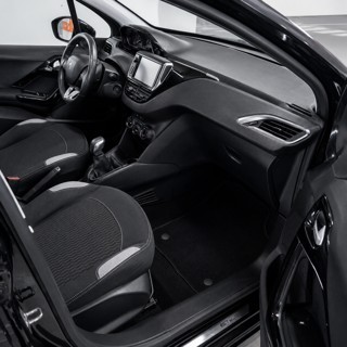peugeot-208-2016-gasolina-1199cc