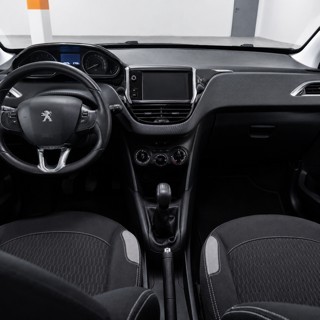 peugeot-208-2016-gasolina-1199cc