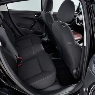 peugeot-208-2016-gasolina-1199cc