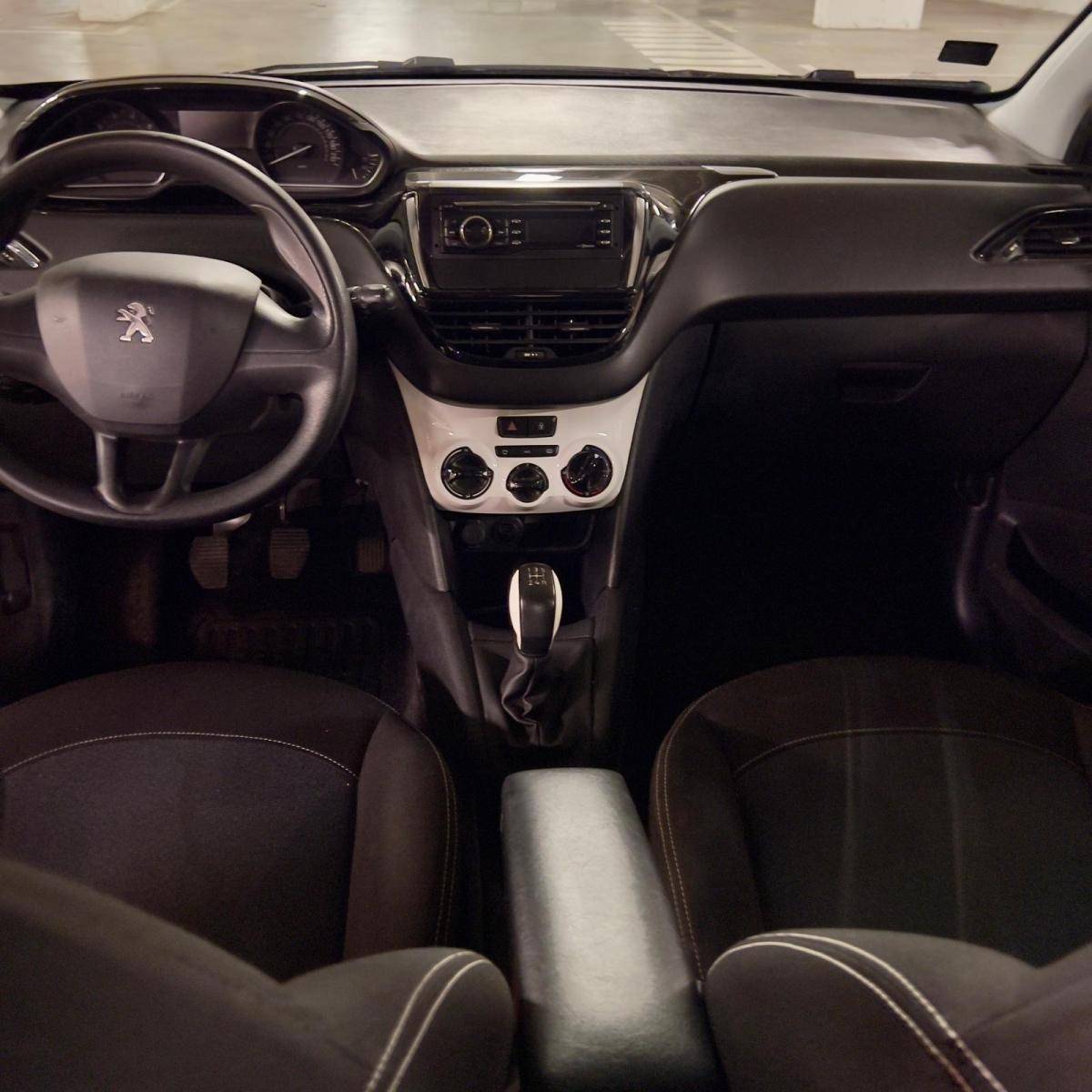 peugeot-208-2019-gasolina-1199cc