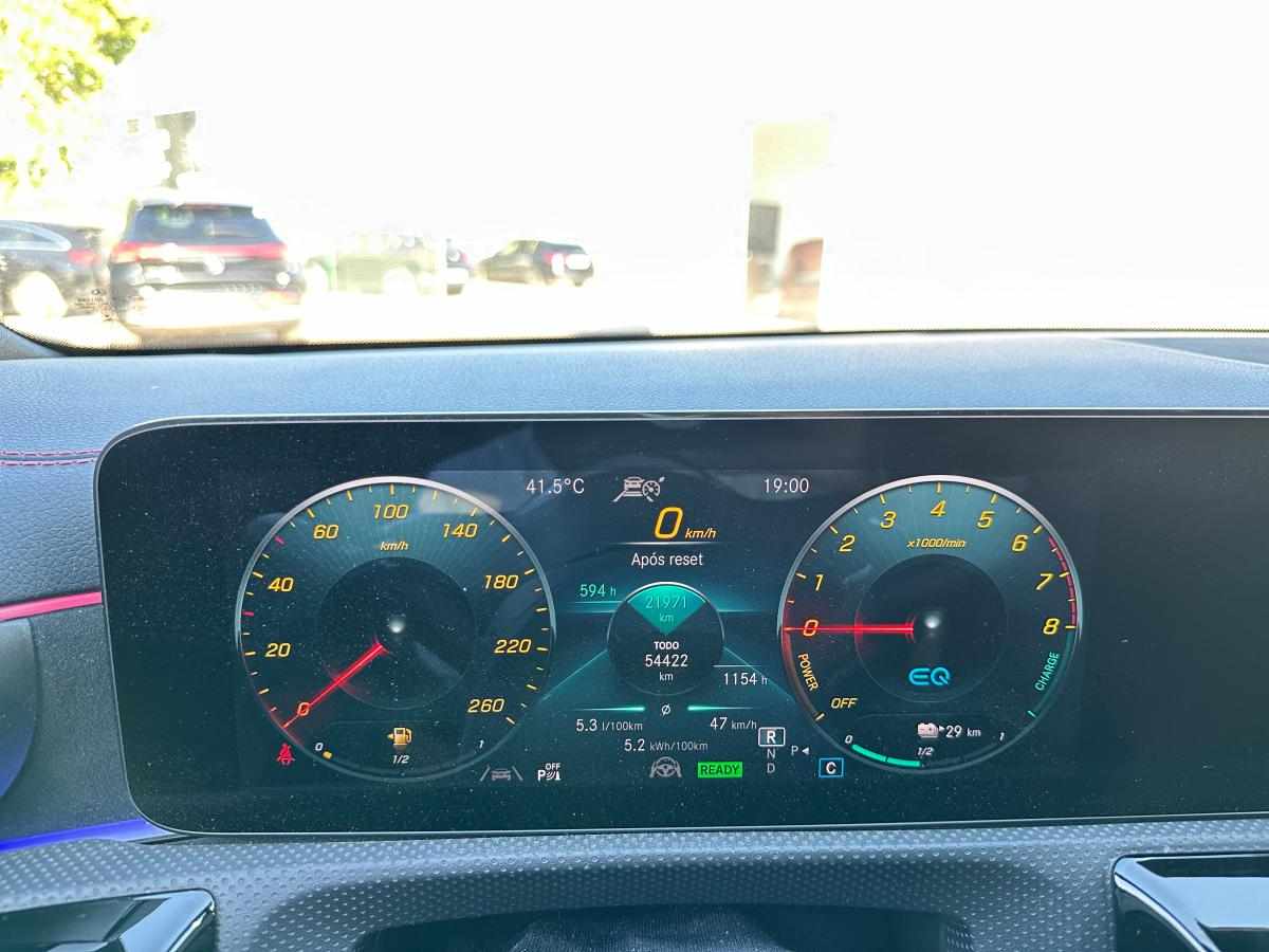 mercedes-benz-cla-250-e-2021-gasolina-1332cc
