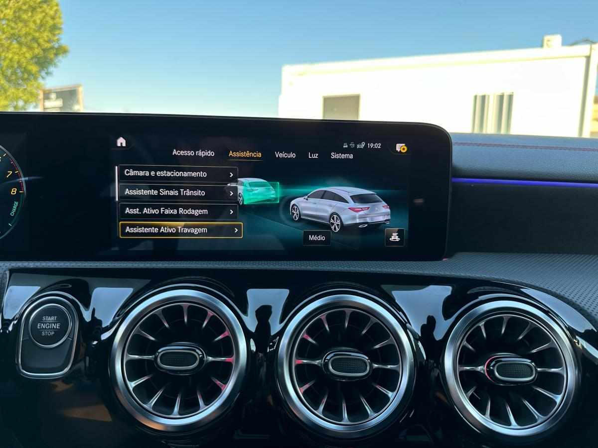 mercedes-benz-cla-250-e-2021-gasolina-1332cc