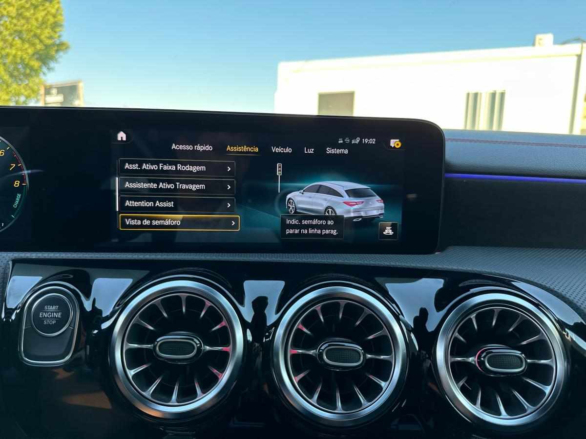 mercedes-benz-cla-250-e-2021-gasolina-1332cc