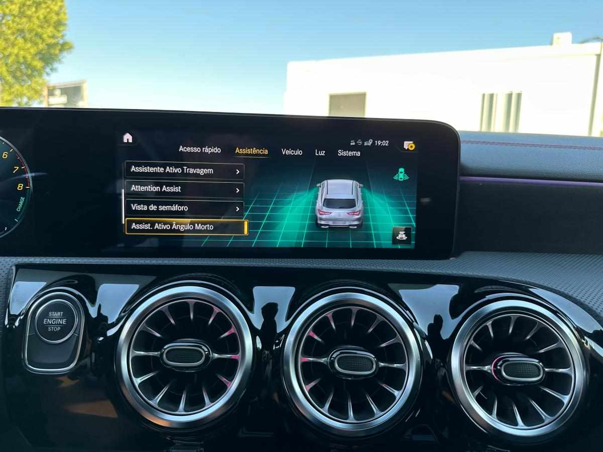 mercedes-benz-cla-250-e-2021-gasolina-1332cc