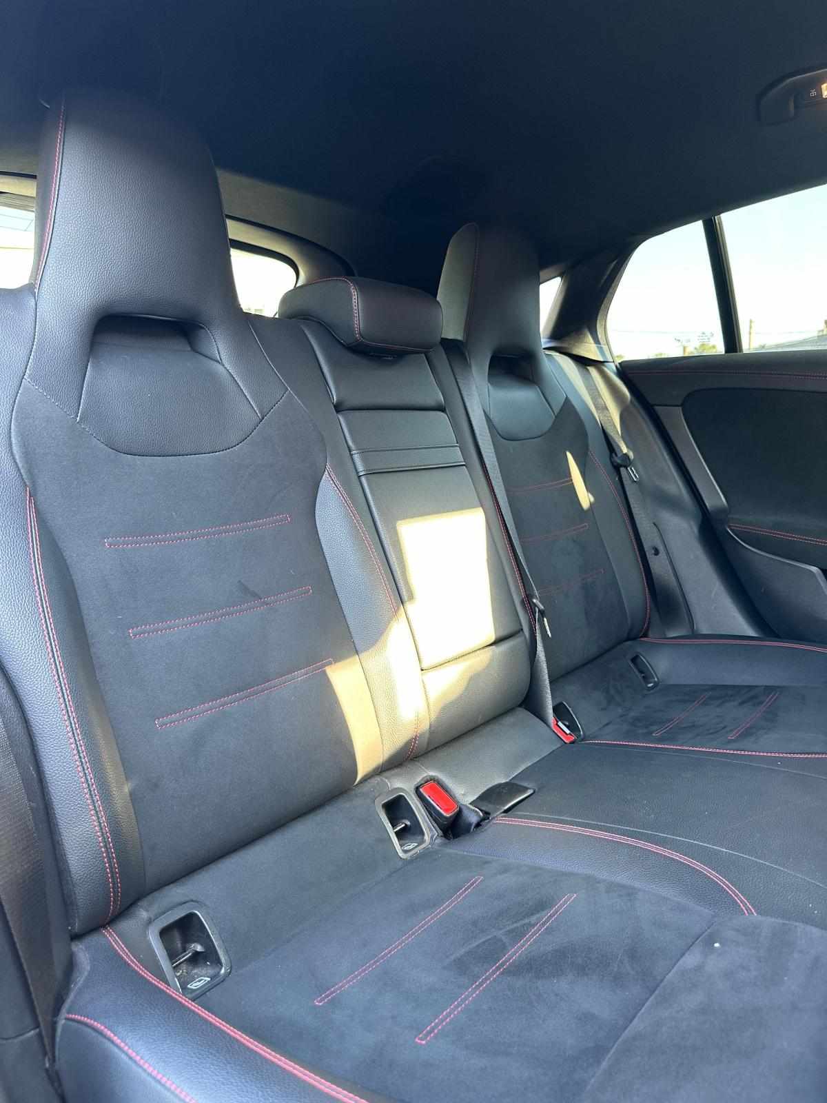 mercedes-benz-cla-250-e-2021-gasolina-1332cc