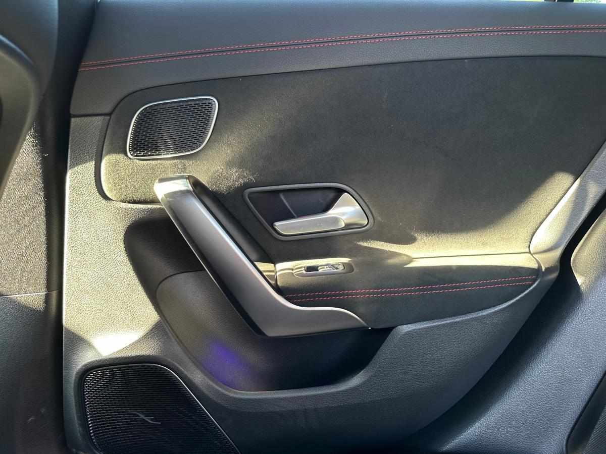 mercedes-benz-cla-250-e-2021-gasolina-1332cc