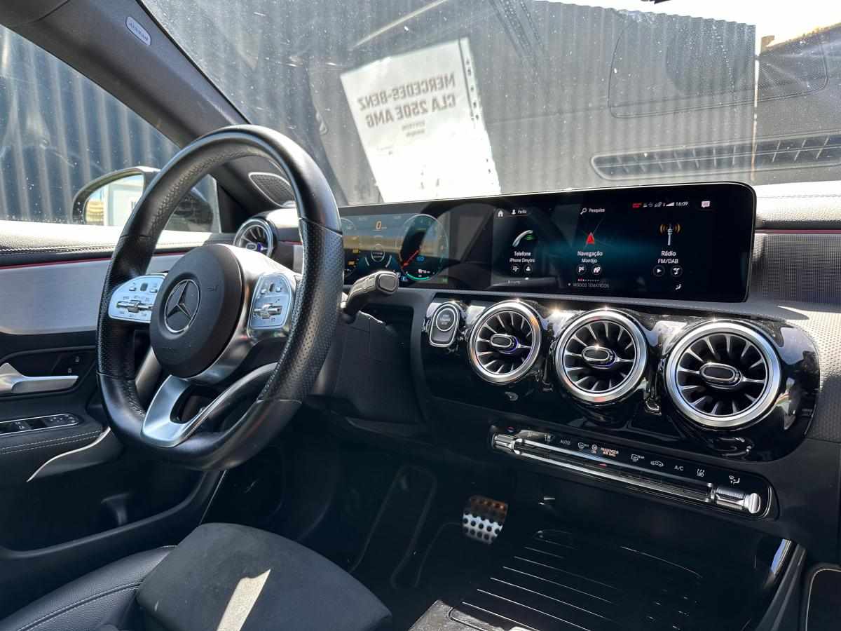 mercedes-benz-cla-250-e-2021-gasolina-1332cc