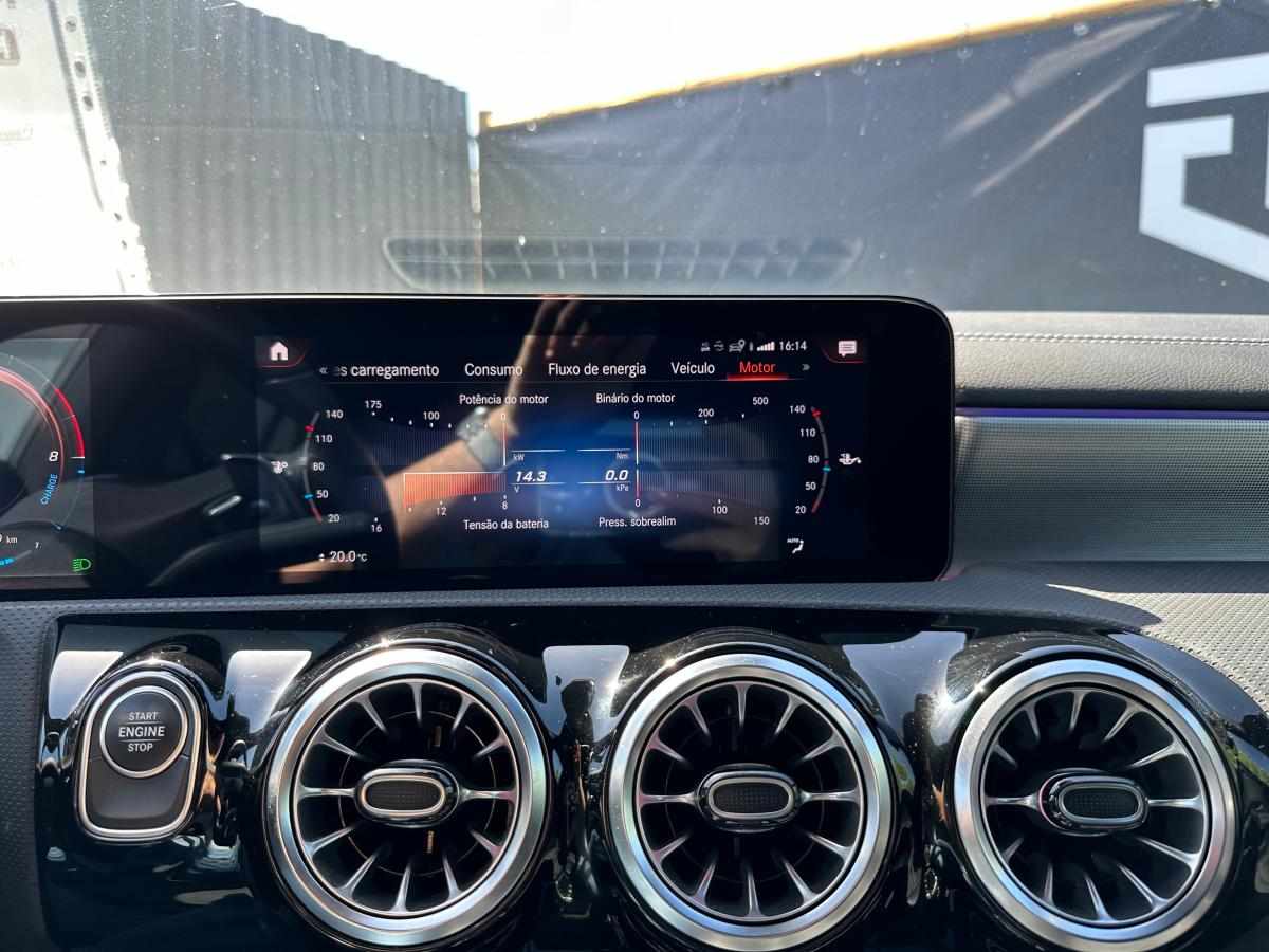 mercedes-benz-cla-250-e-2021-gasolina-1332cc