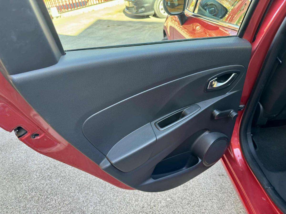 renault-clio-sport-tourer-2015-gasolina-898cc