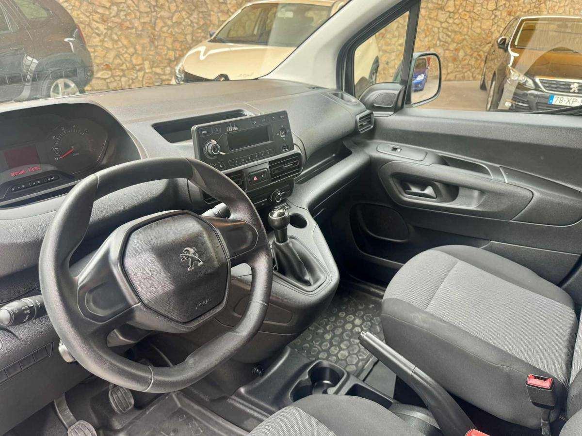 peugeot-partner-2019-diesel-1560cc