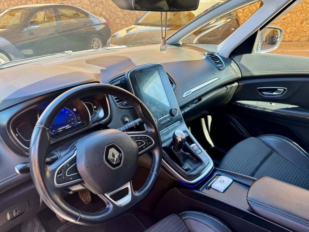 renault-grand-scenic-2018-diesel-1461cc