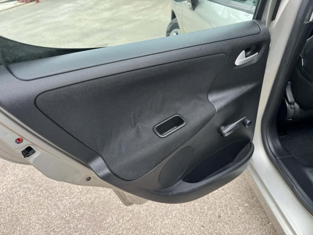 peugeot-207-2009-gasolina-1397cc