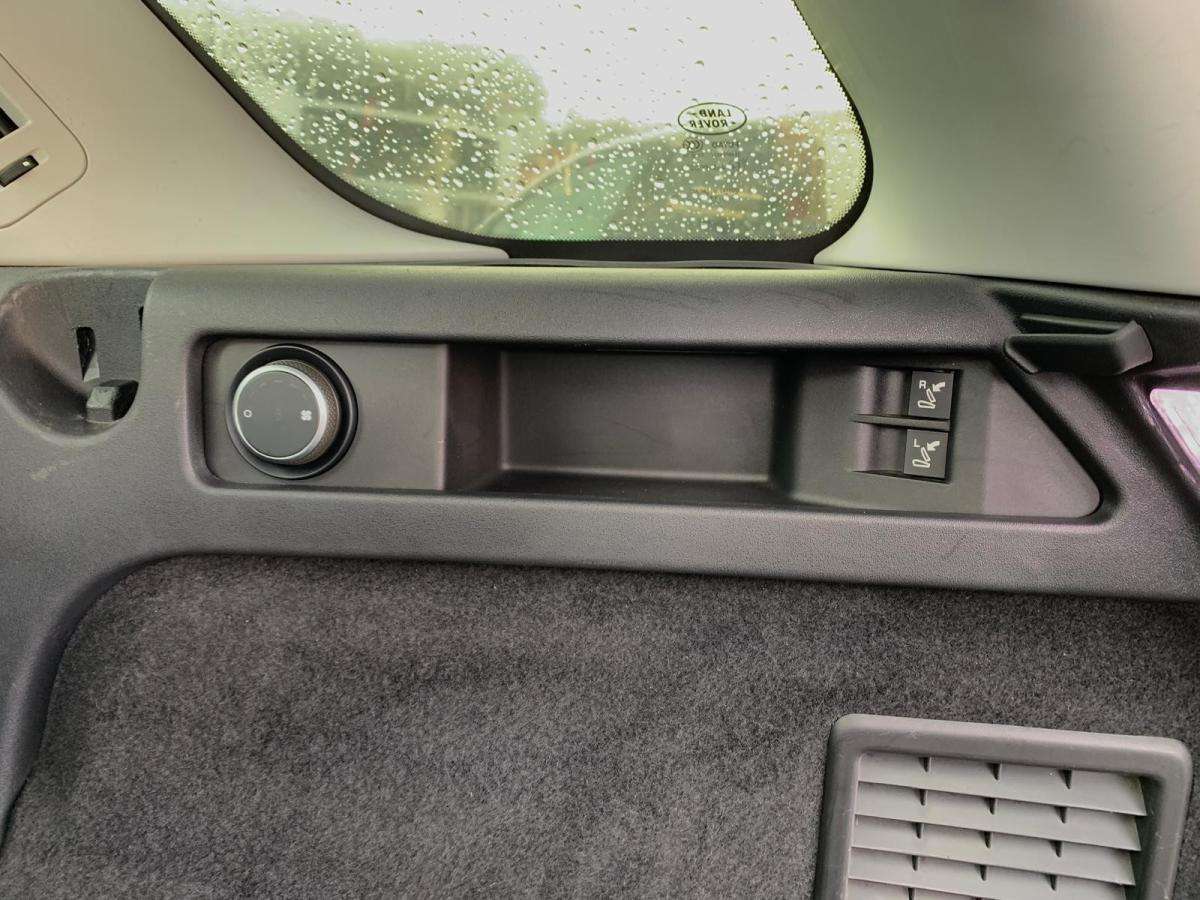 land-rover-discovery-sport-2018-diesel-1999cc