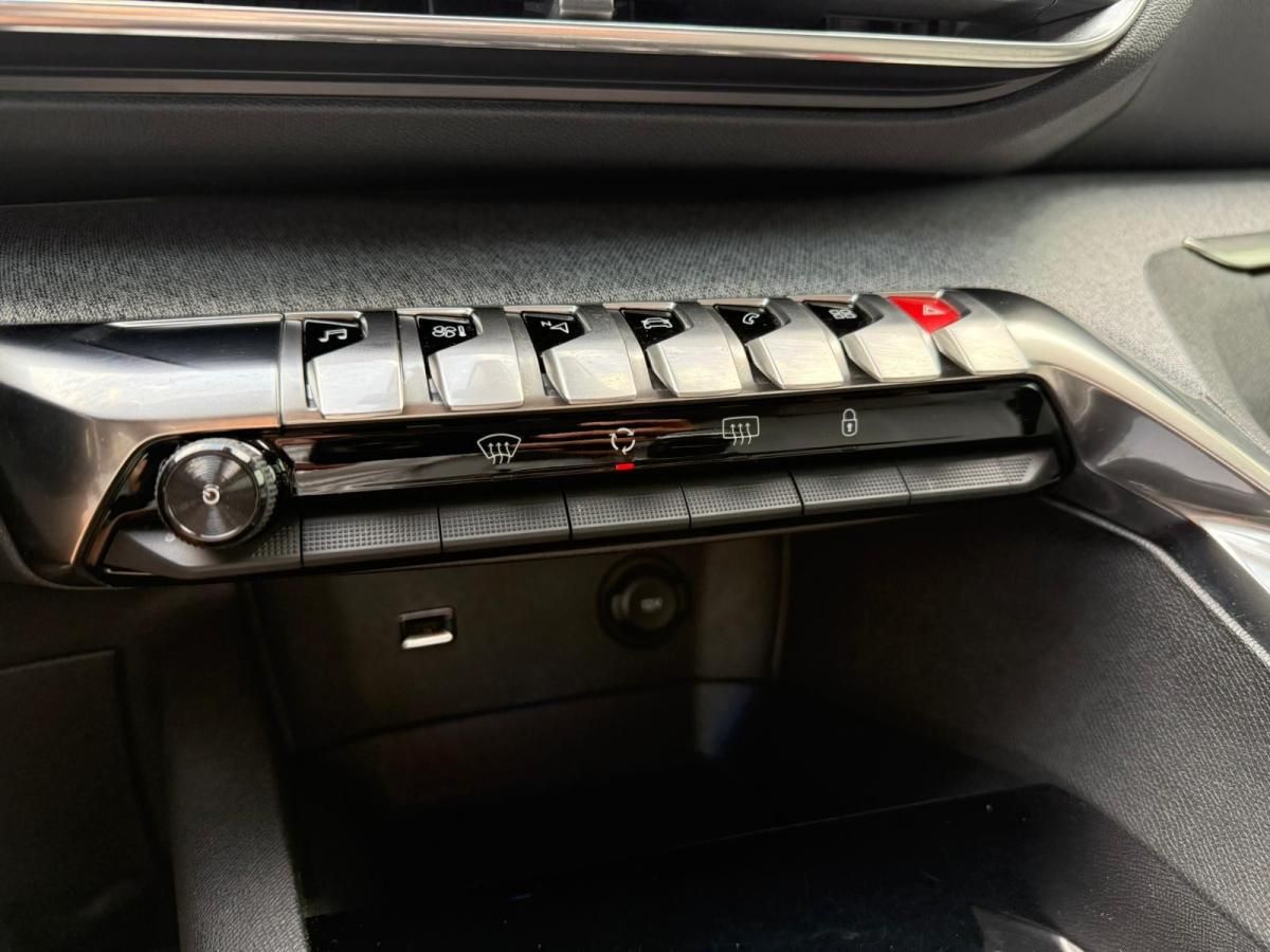 peugeot-5008-2019-diesel-1499cc