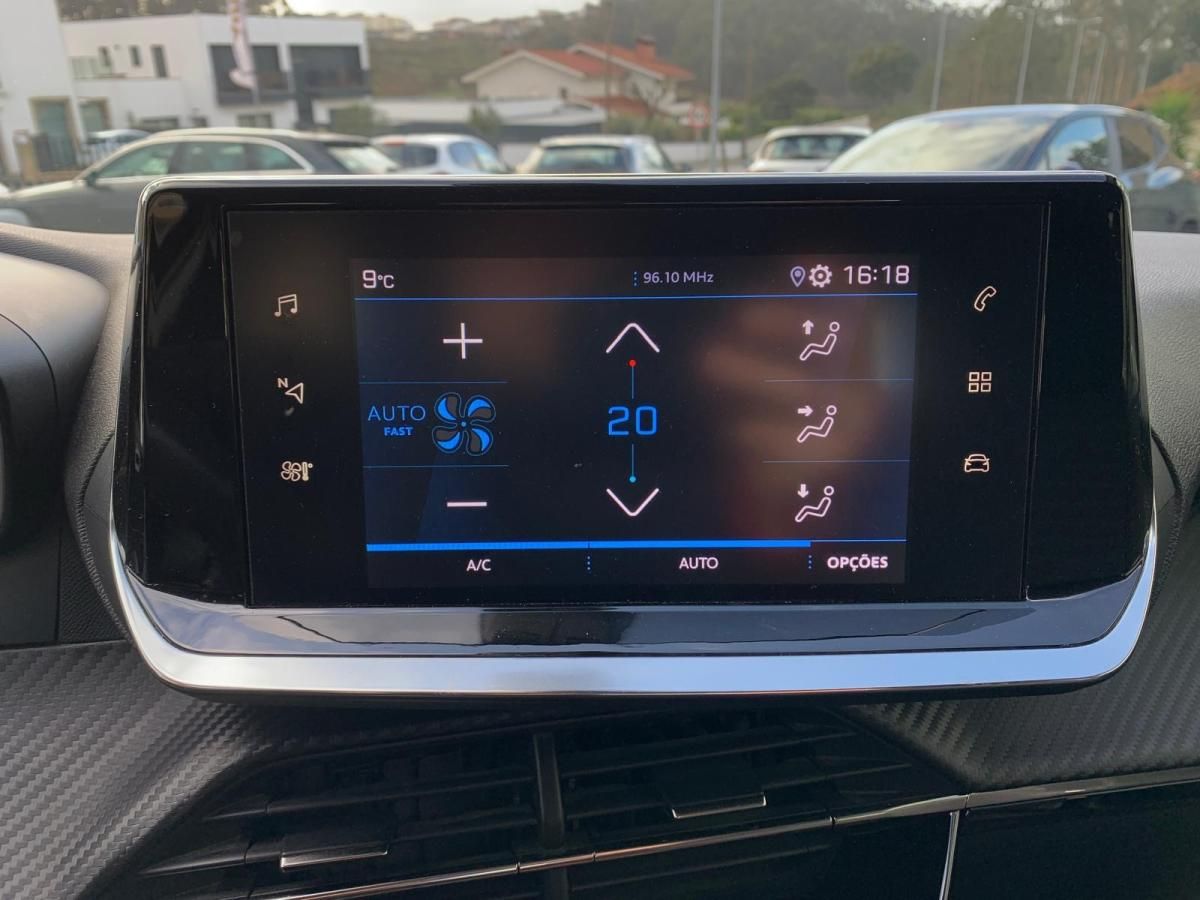 peugeot-2008-2021-diesel-1499cc