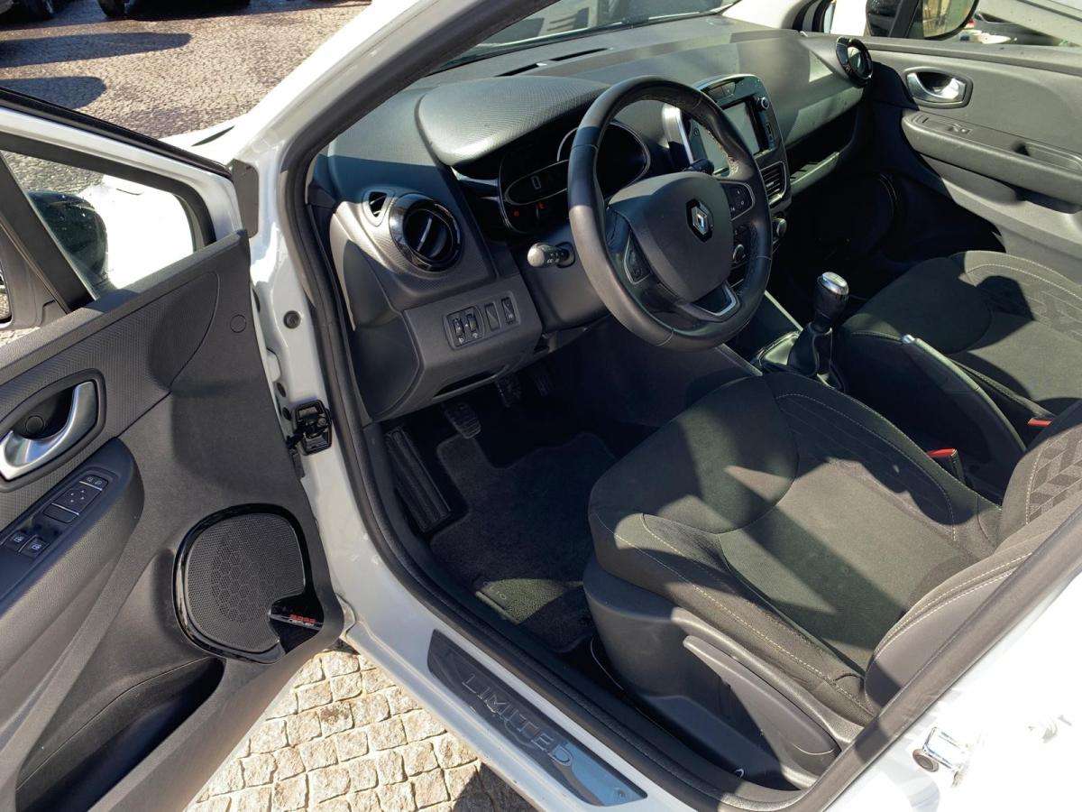 renault-clio-sport-tourer-2018-diesel-1461cc