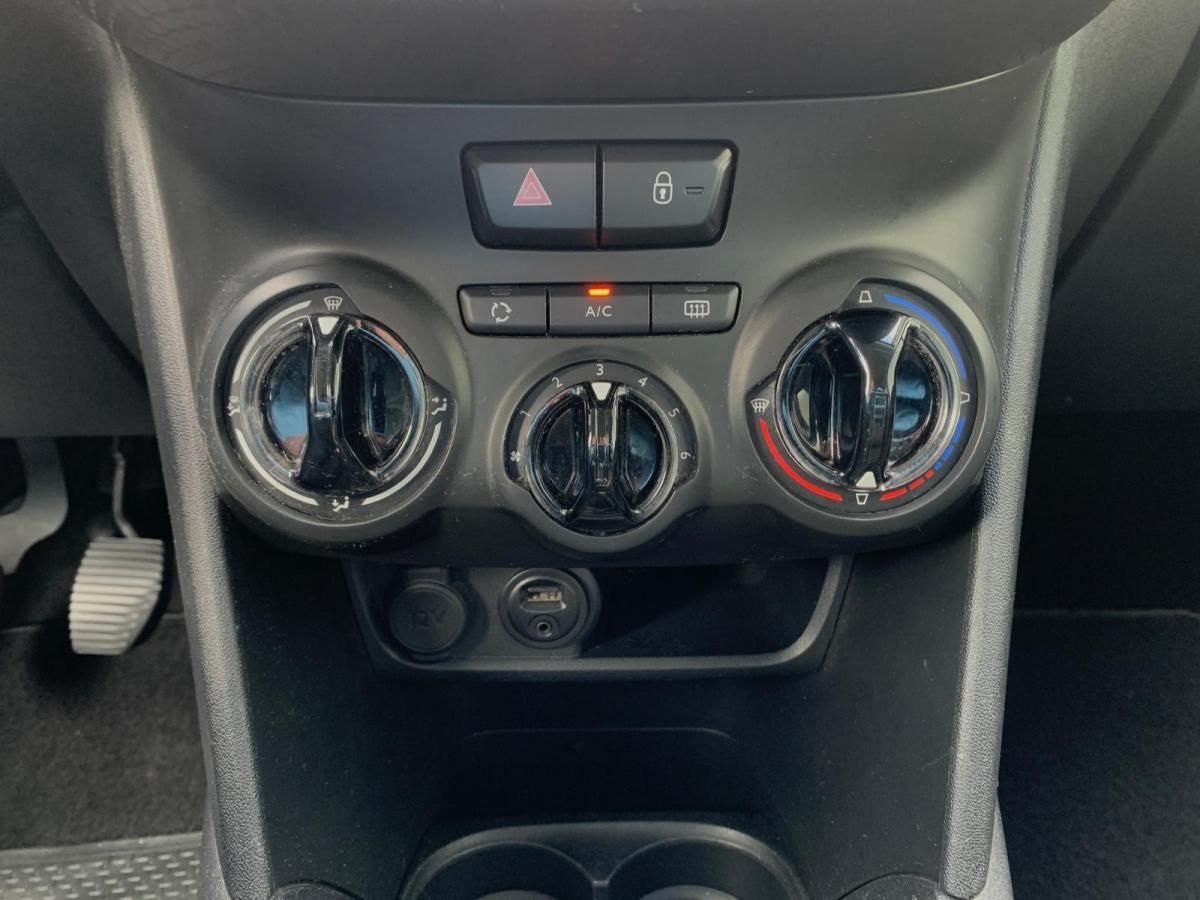 peugeot-208-2017-gasolina-1199cc