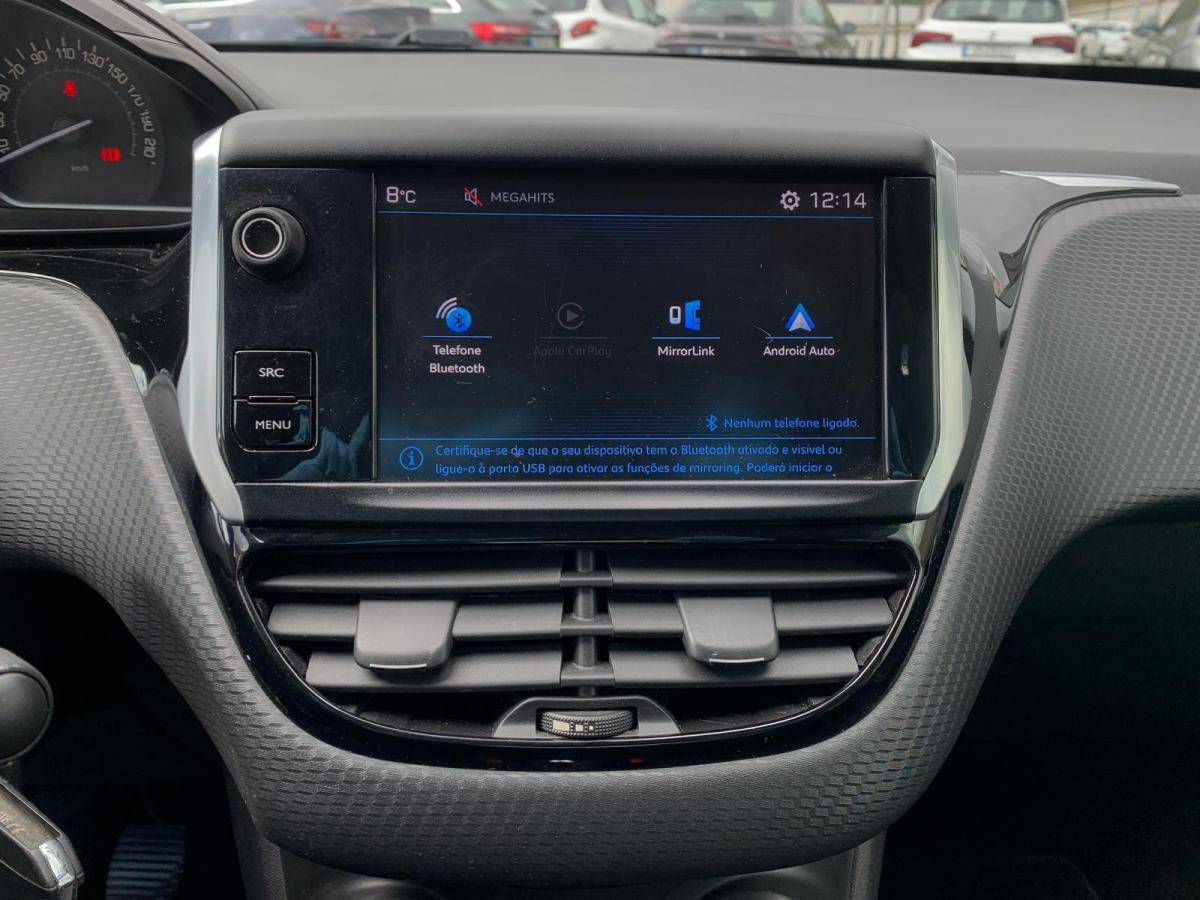 peugeot-208-2017-gasolina-1199cc