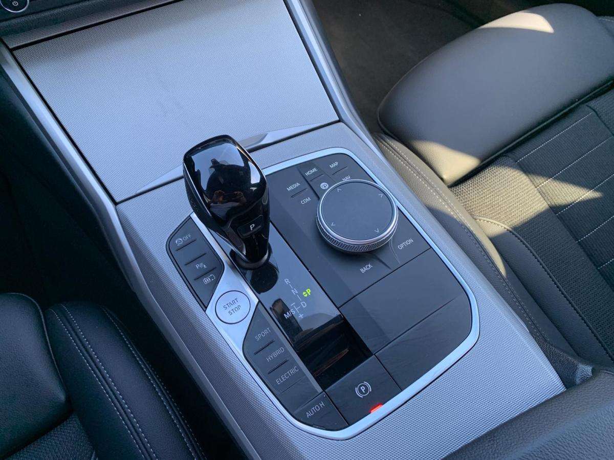 bmw-serie-3-2022-hibrido-a-gasolina-1998cc