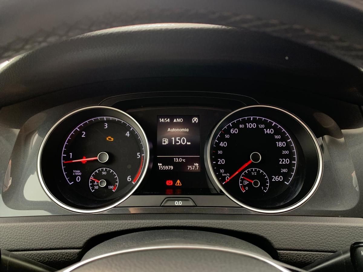 volkswagen-golf-2019-diesel-1598cc