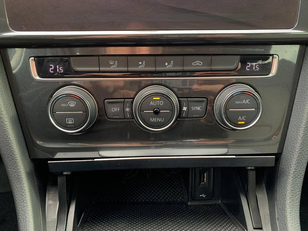 volkswagen-golf-2019-diesel-1598cc