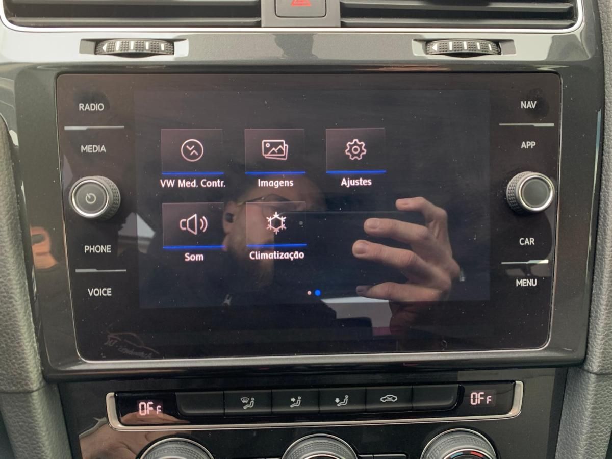 volkswagen-golf-2019-diesel-1598cc