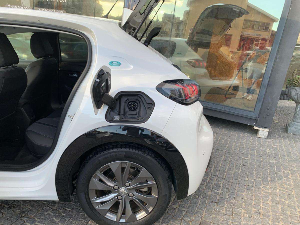 peugeot-208-2021-eletrico-0cc