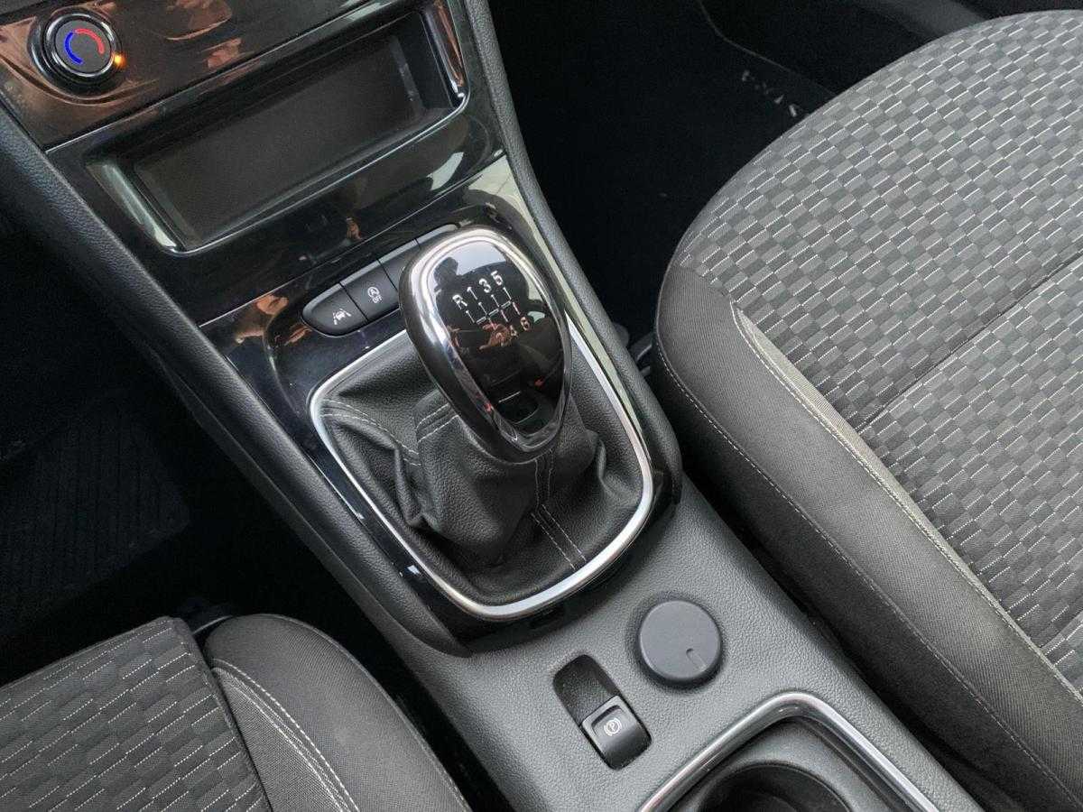 opel-astra-sport-tourer-2020-diesel-1496cc