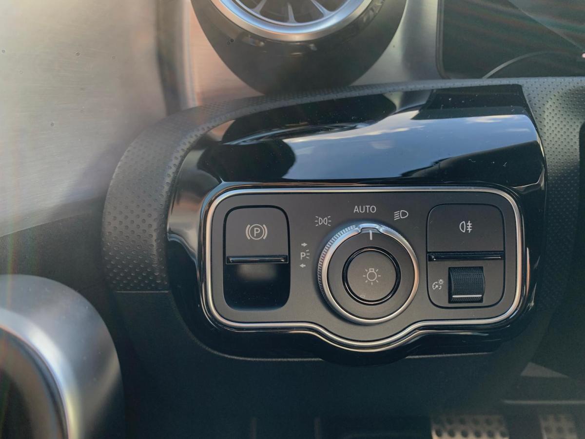 mercedes-benz-classe-a-2021-hibrido-a-gasolina-1332cc