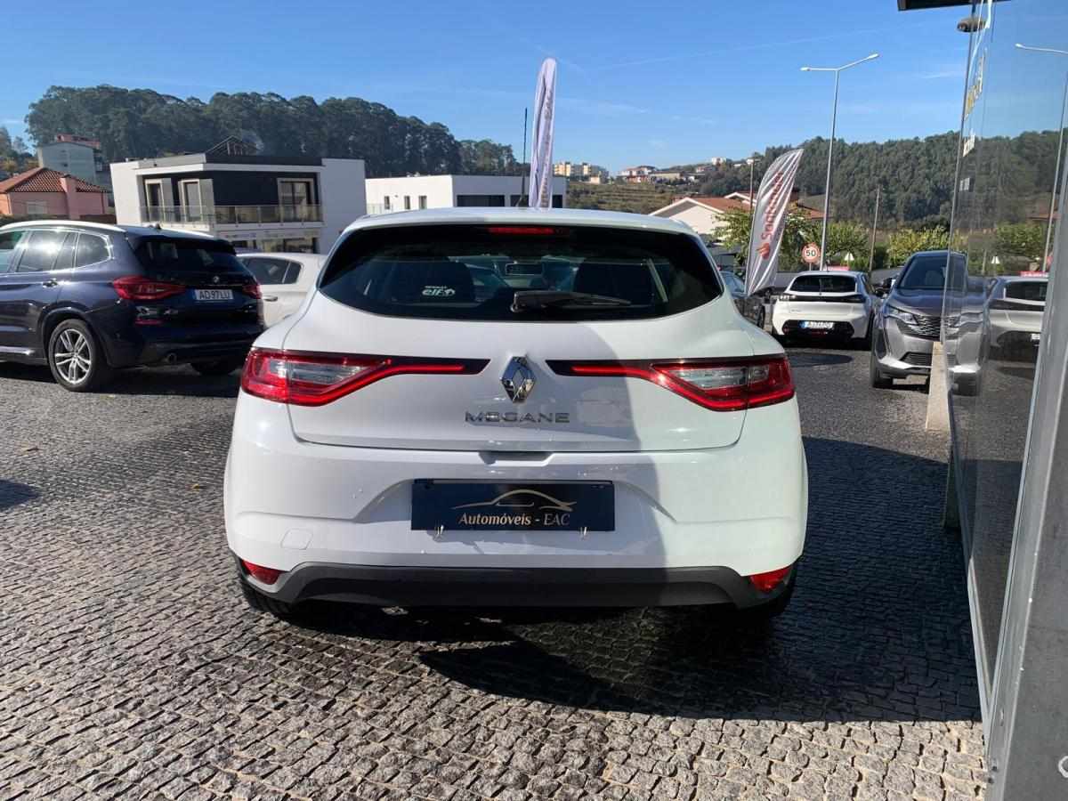 renault-megane-2018-diesel-1461cc