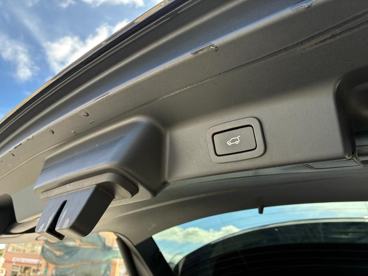 jaguar-f-pace-2018-diesel-1999cc