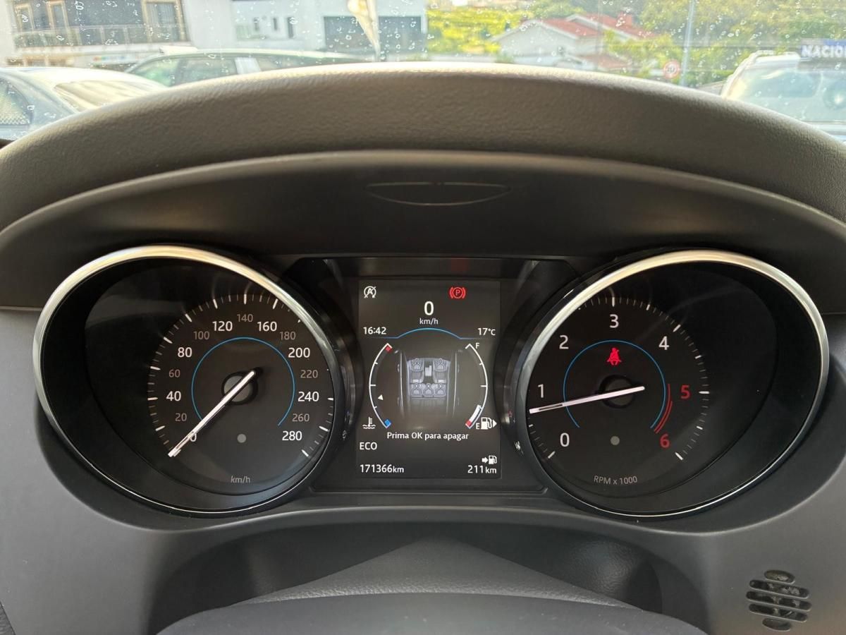 jaguar-f-pace-2018-diesel-1999cc