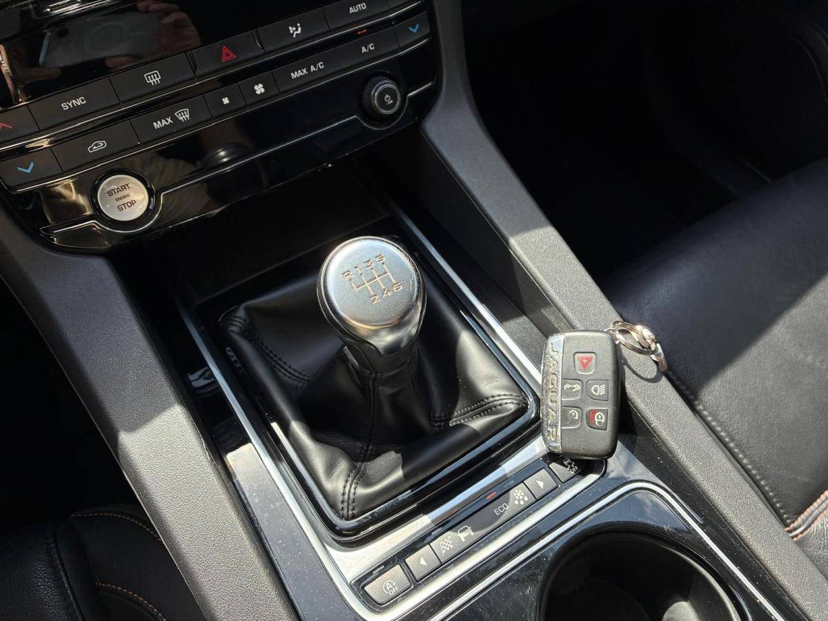 jaguar-f-pace-2018-diesel-1999cc