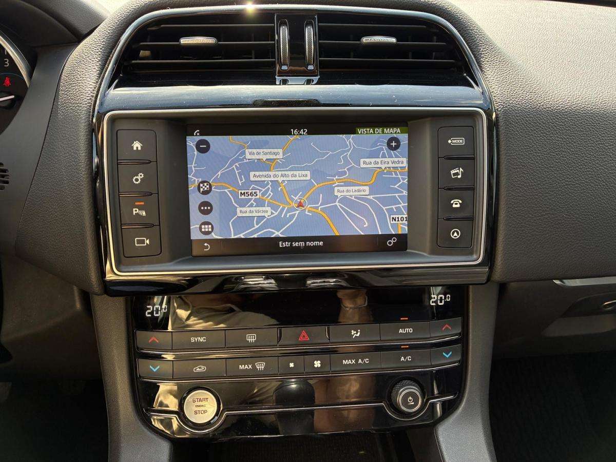 jaguar-f-pace-2018-diesel-1999cc