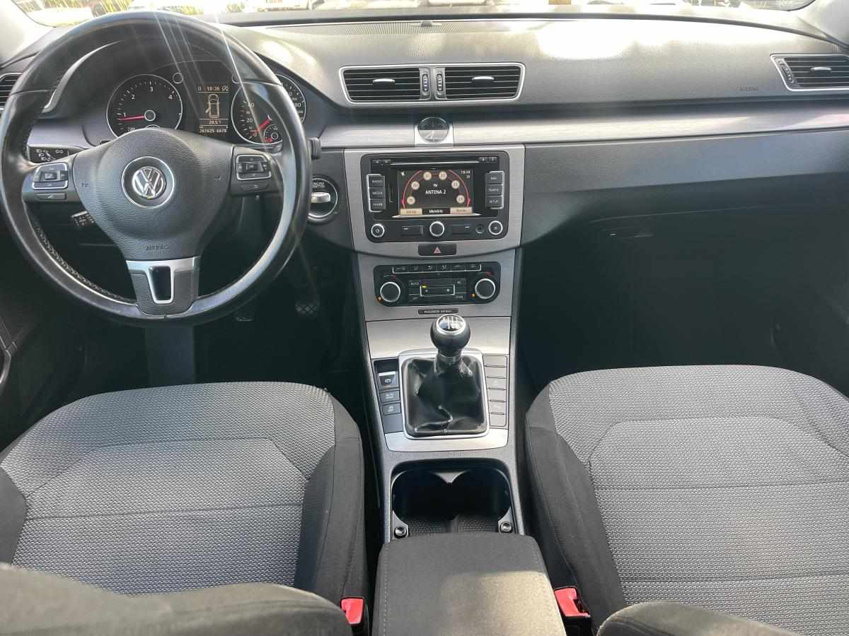 volkswagen-passat-1-6-tdi-bluemotion-2012-diesel-1598cc