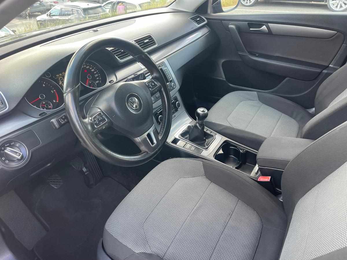 volkswagen-passat-1-6-tdi-bluemotion-2012-diesel-1598cc