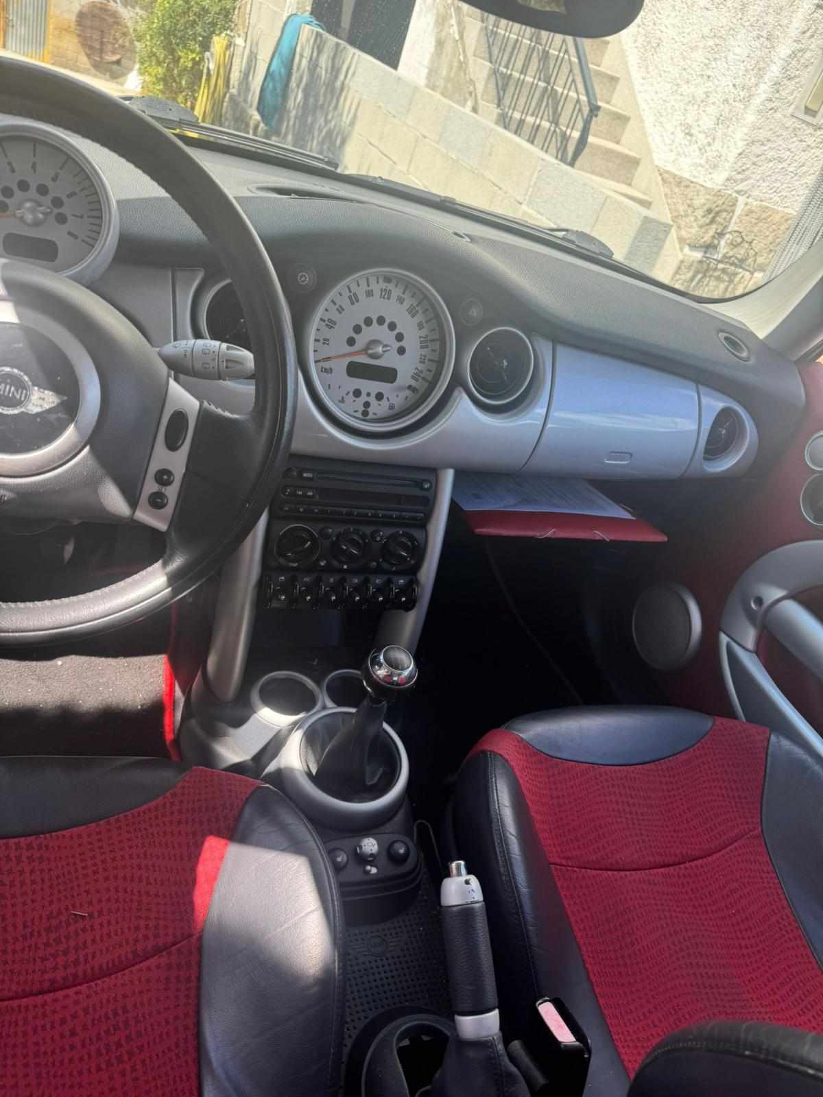 mini-hatch-1-6-2002-gasolina-1598cc