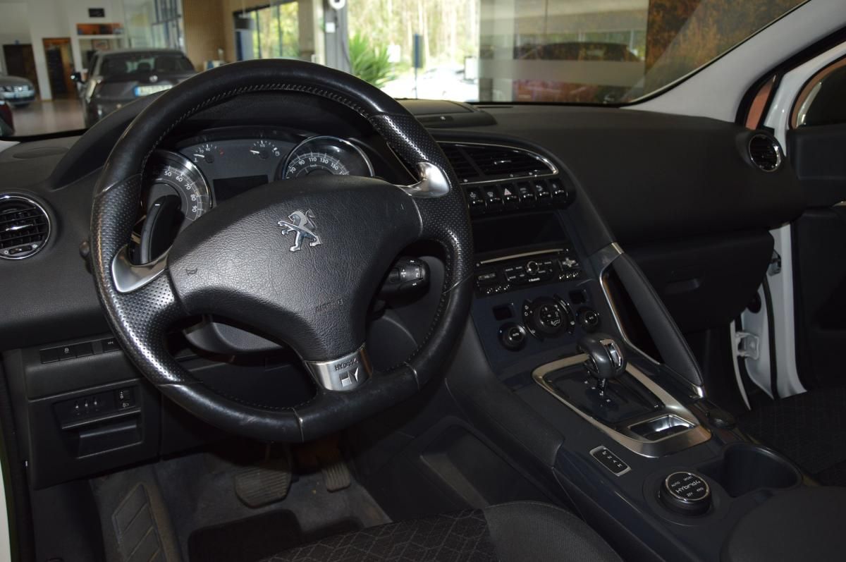 peugeot-3008-2014-hibrido-a-diesel-1997cc